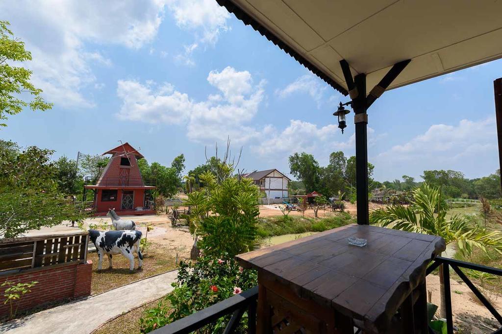 Cowboy Farm Resort Pattaya Ban Huai Yai Luaran gambar